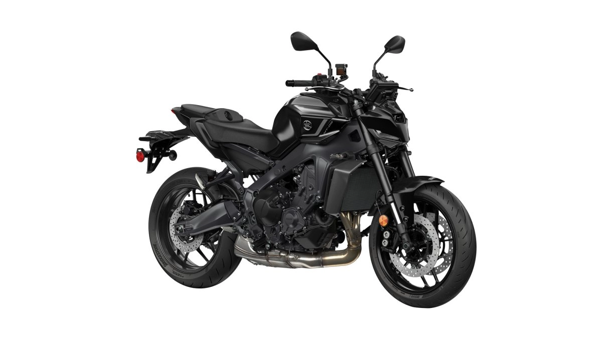 assets/images/motorcycles/models/mt-03-2026/fa039022-a100-406a-80ab-3bc62cb4b184.png