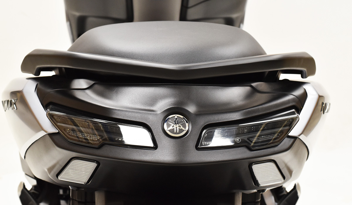 assets/images/motorcycles/models/n-max-2025/133ca3b9-7bf5-4681-b381-21d23d5ee081.jpg