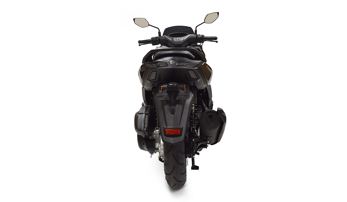 assets/images/motorcycles/models/n-max-2025/bc74f381-9768-4f75-a021-796319bf4eba.png